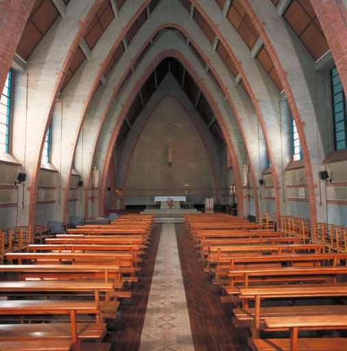 Chapelle, nef, vue vers l'ouest