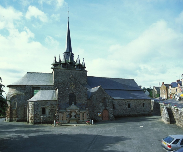 Vue générale nord ; Eglise paroissiale Saint-Pierre et Saint-Paul, place de l'Eglise (Langon) - Vue générale nord