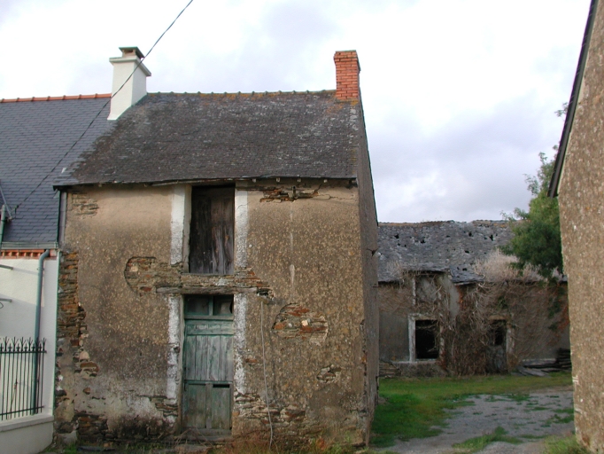 Vue générale sud ; Vue générale sud ; ouvrage au 2e plan