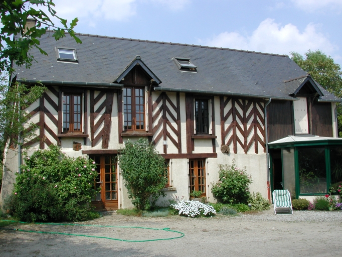 Vue générale du logis après restauration