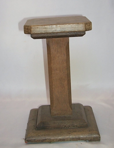 Vue générale d'un tabouret