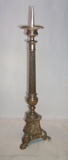 Ensemble de 4 chandeliers d'autel