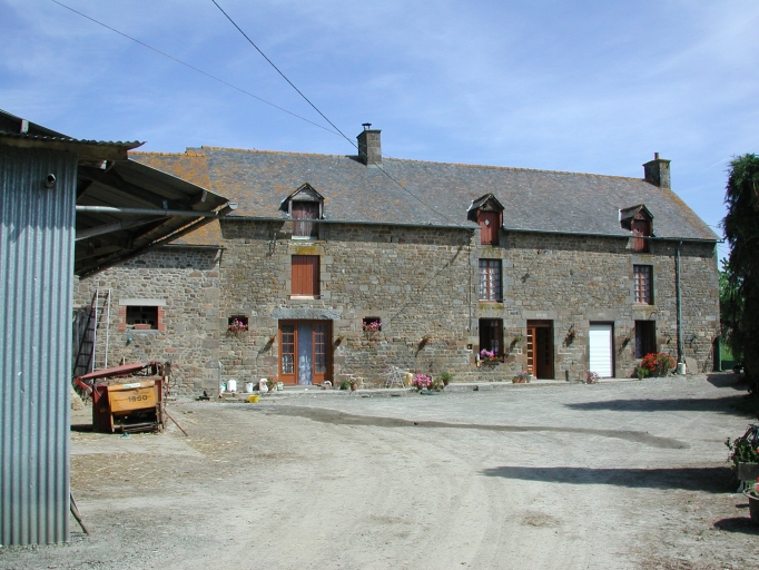 Vue générale sud ; La Repichère