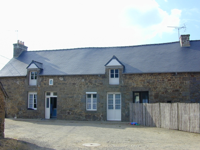 Le logis : vue générale sud