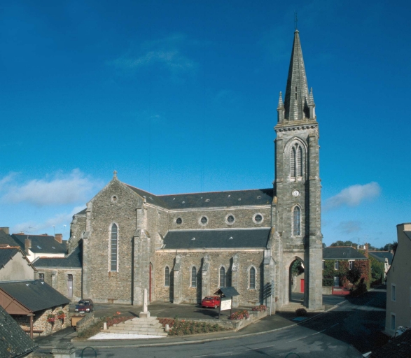 Église paroissiale Saint-André, rue du Colonel du Halgouët ; rue de la Libération ; rue du Docteur Bonno (Renac)