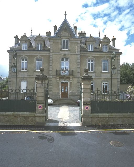 Vue générale nord. ; Hôtel de Kersauzon, vue générale nord.