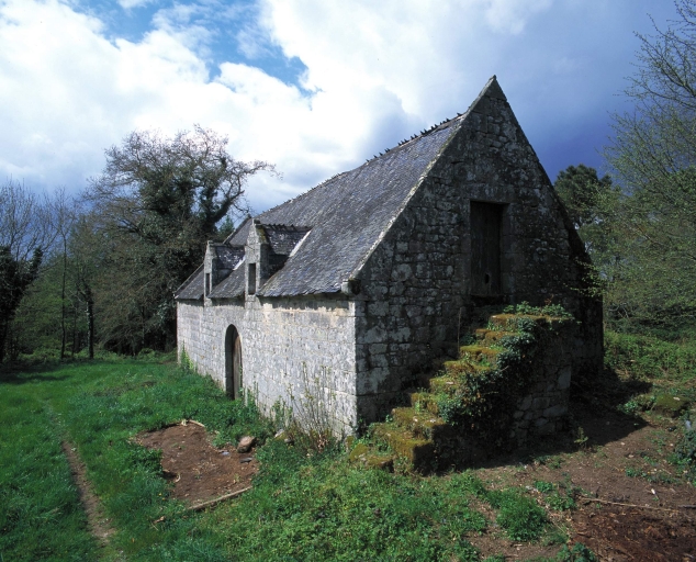 Vue générale sud-est ; Kerstable, grange, vue générale sud-est.