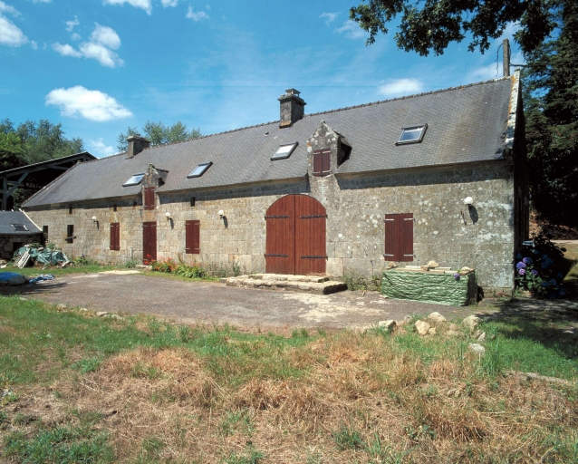 Vue générale ; Cosquer-Fannic, ferme, vue générale.