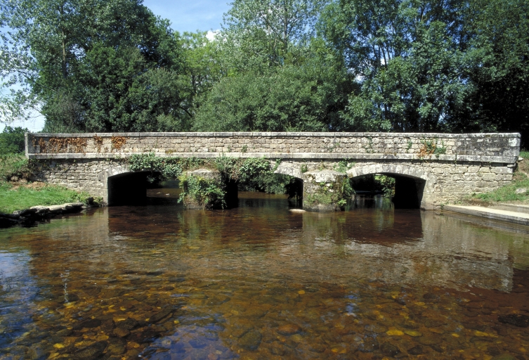 Pont, vue générale