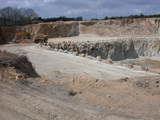 Vue générale sud-est de l'excavation.