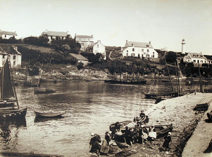 Quai de Kernabat et rive ouest, carte postale, vers 1900 (coll.part.)