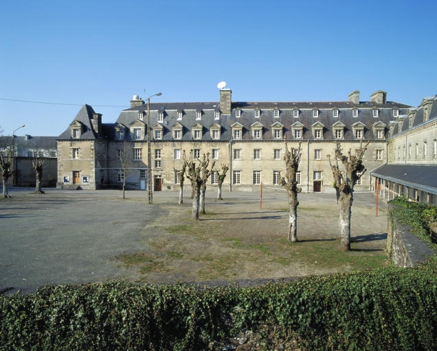 Ancien couvent d'ursulines, actuellement collège Jules Ferry (Quimperlé)