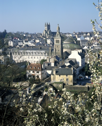 La basse et la haute ville, vue vers l'ouest