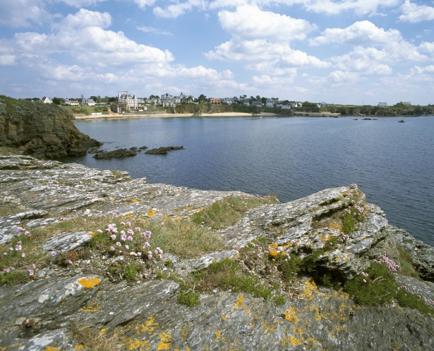 La côte au Pouldu. ; Vue générale du site prise depuis l'ouest