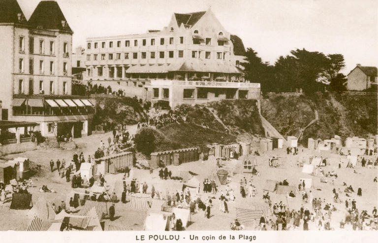 Grand Hôtel des Dunes (à droite). Carte postale, vers 1935 (coll. part.)