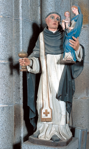 Statue sur socle : saint Hyacinthe