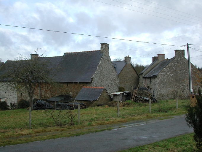 Alignement à gauche sur l'image ; Vue de situation sud ; alignement à droite sur l'image