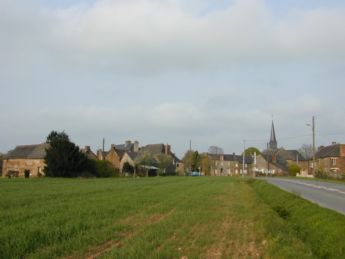 Vue générale nord ; Le bourg de Saint-Péran