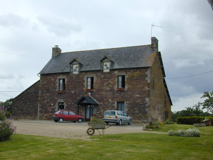 Vue générale sud-est du logis