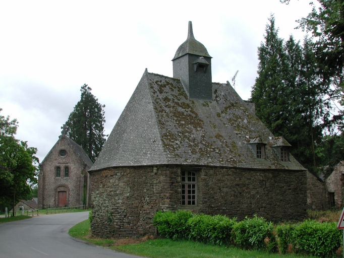 Chapelle Saint-Eloi et chapelle neuve, les Forges (Paimpont)