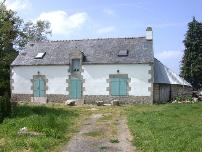 Vue générale ; Kercadio, ferme avec soue latérale