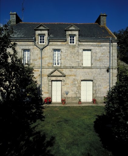 Vue générale ; Cosporh, logis de type ternaire