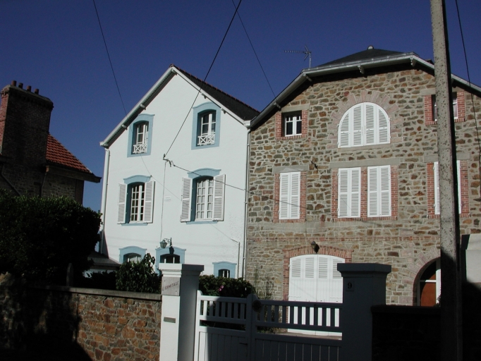 Vue générale de la façade antérieure