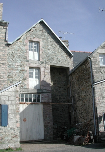 Ancien hangar réaménagé en maison d'habitation du quai des Terres-Neuvas  ; Vue générale de l'entrepôt Durand