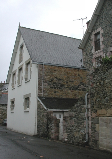Maison tenant lieu au 19e siècle de l'ancienne poste de Dahouët, rue de Lisbonne (très remaniée)