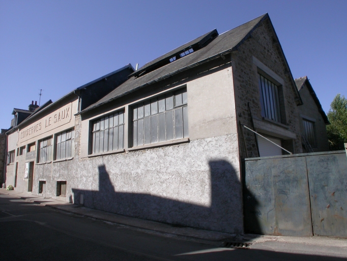 L'atelier de fabrication, vue générale sud-est.