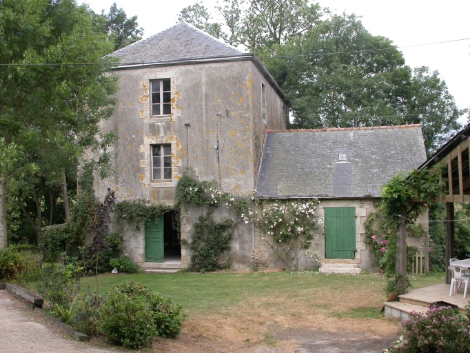 Vue générale est de la minoterie.