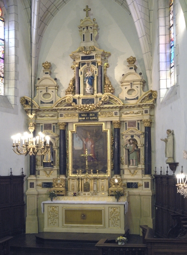 Ensemble du maître-autel : autel, tabernacle, retable, 2 gradins d'autel, 2 degrés d'autel