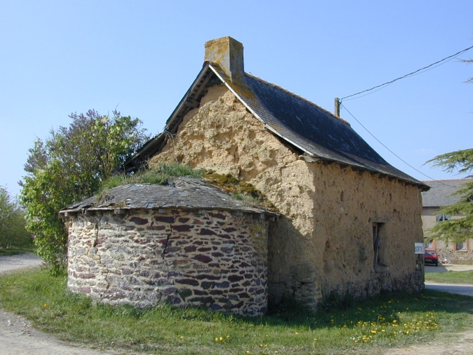 Vue générale sud-ouest ; Le fournil : vue générale sud-est