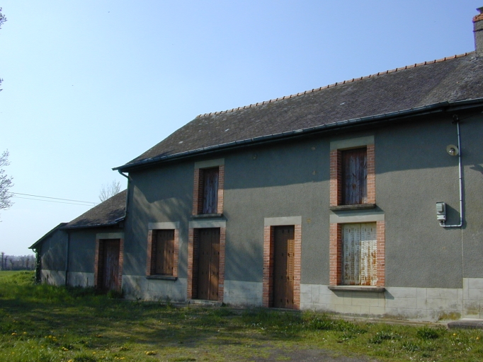 Le logis annexe : vue générale sud-est ; Vue générale sud-est