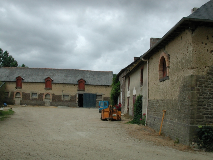 Vue générale est de la ferme