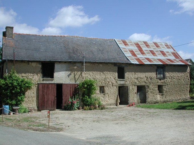 Vue générale de la façade sud ; Ferme de l'écart