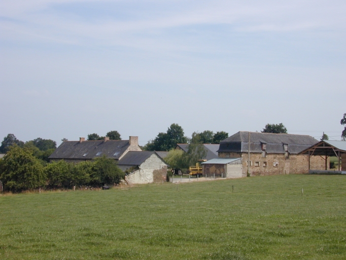 Vue générale nord-ouest de l'écart ; L'écart de la Riolais