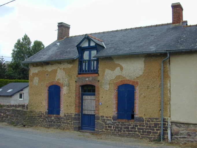 Vue générale ouest ; Maison de la rue des Chauffaux