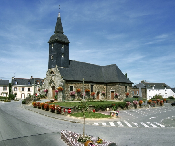 Église paroissiale Saint-Pierre, place de l'église (Pleumeleuc)