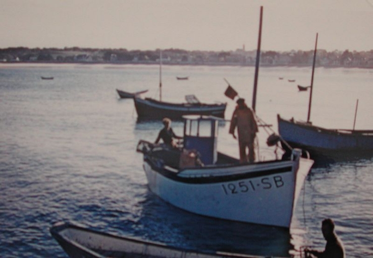Vue générale du bateau El Pampero à Yves Meslin ; Le bateau polyvalent El Pampero de Yves Meslin (1957)