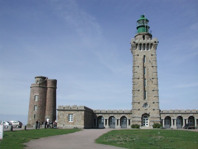 Vue générale des phares de Fréhel