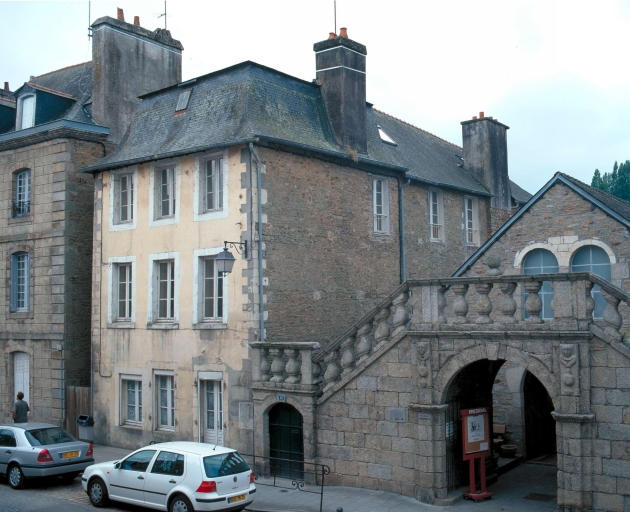 Ancien hôtel particulier : 13 bis, rue Brémond d'Ars. Elévation est