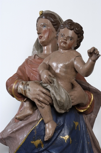 Statue de la Vierge à l'Enfant