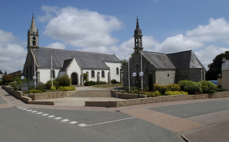 Locunolé, église paroissiale Saint-Guénolé : vue générale sud, état en 2004