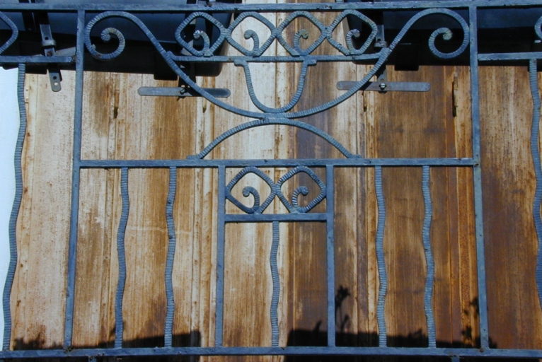 Rue Alfred de Musset : détail de ferronnerie