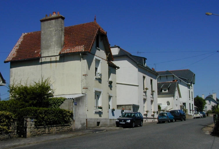 Ensemble de maisons : 2-8, rue du Maréchal Foch