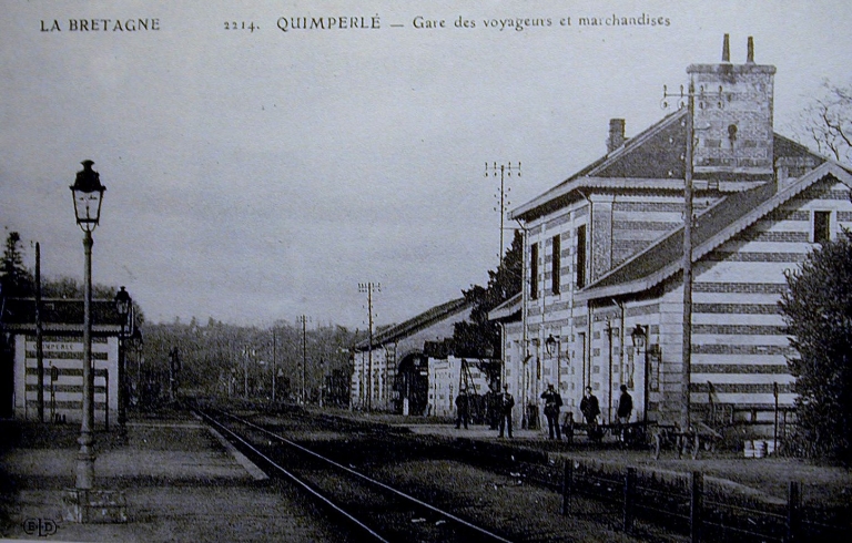 La gare de voyageurs, vue générale ouest. Etat vers 1900