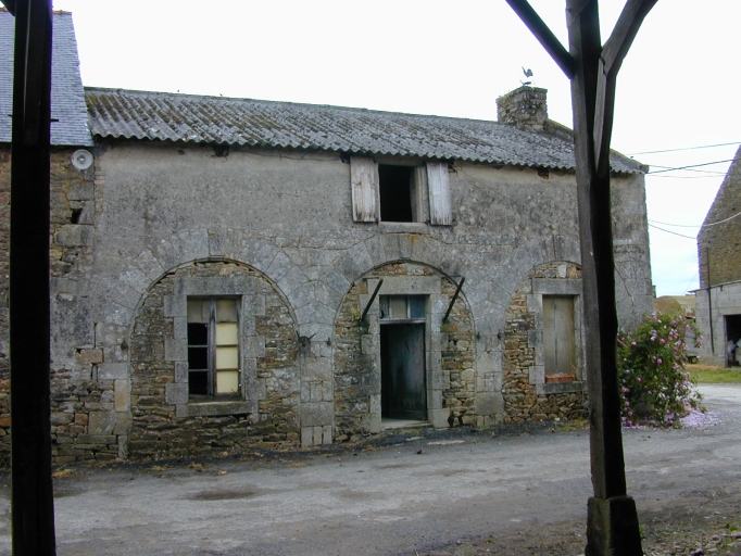 Ancienne remise ; Kervégan, anciens communs
