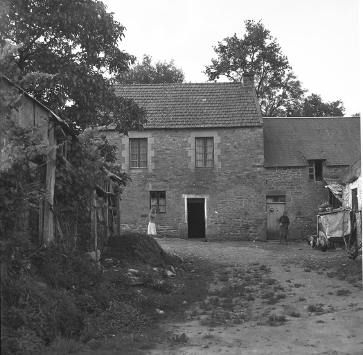 Logis et moulin, élévation sud. Etat en 1975
