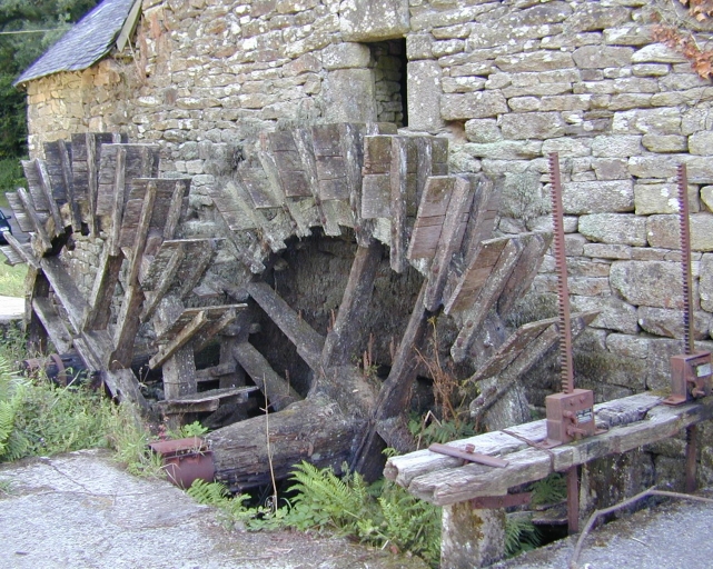 Moulin de Kerléon ; Pignon est, ensemble des deux roues